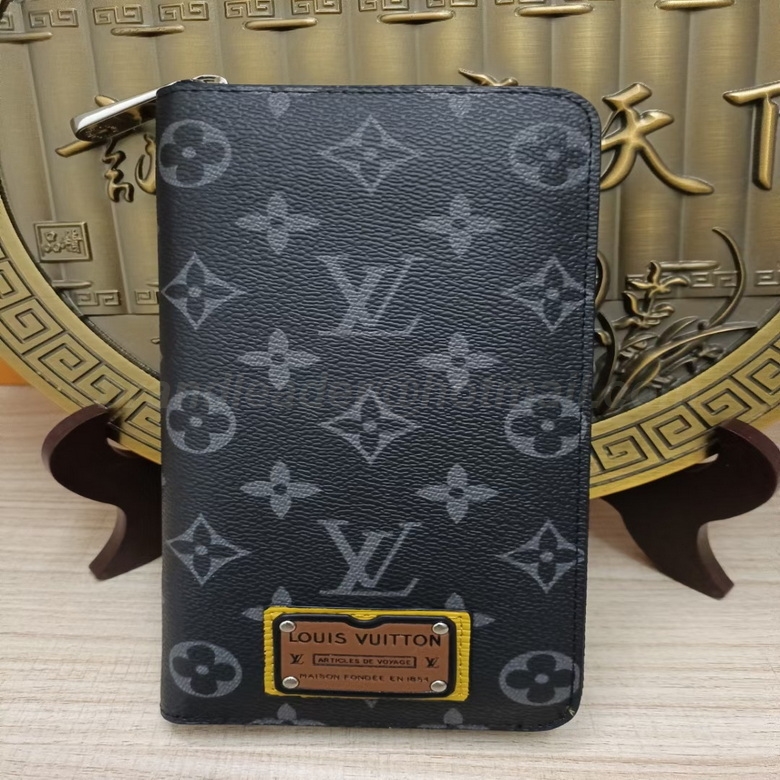 LV Wallets 105